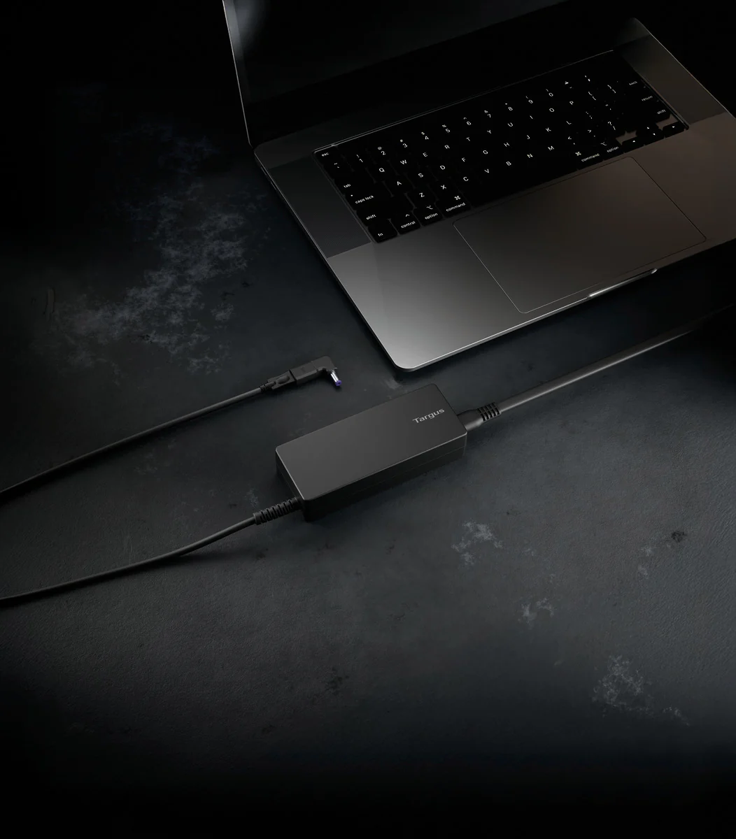 100W Universal USB-C® & Legacy Charger - Image 6