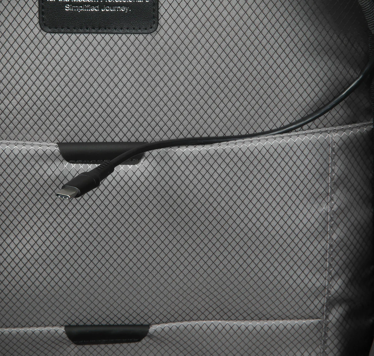 15-16” HeritageLuxe Backpack, Black - Image 10