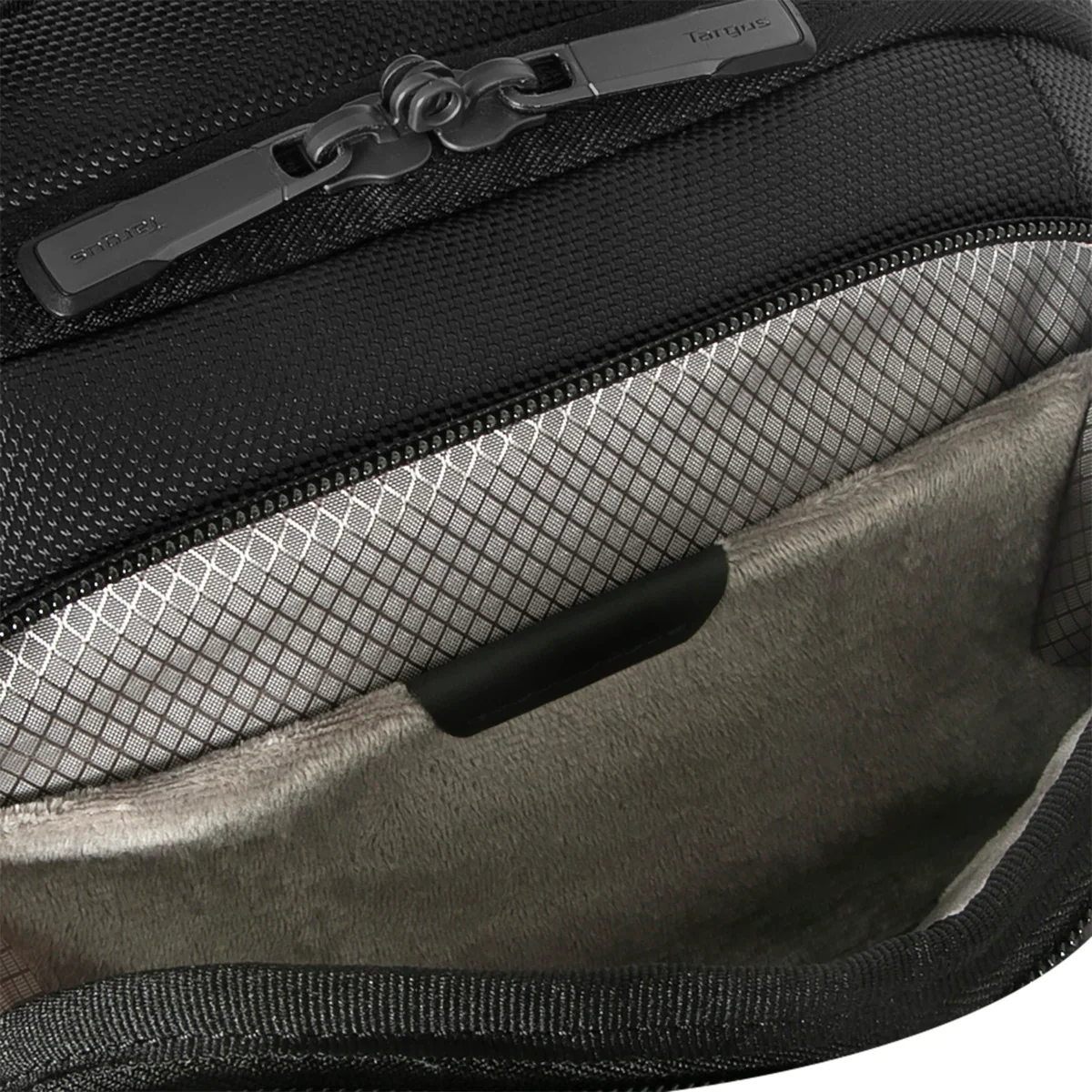 15-16” HeritageLuxe Backpack, Black - Image 12