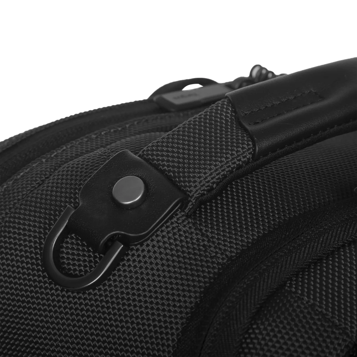 15-16” HeritageLuxe Backpack, Black - Image 6