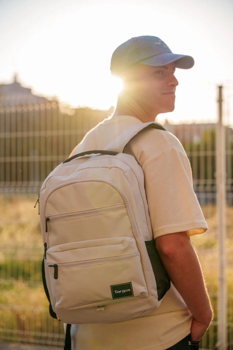15–16” Octave III Backpack, Papyus - Image 14