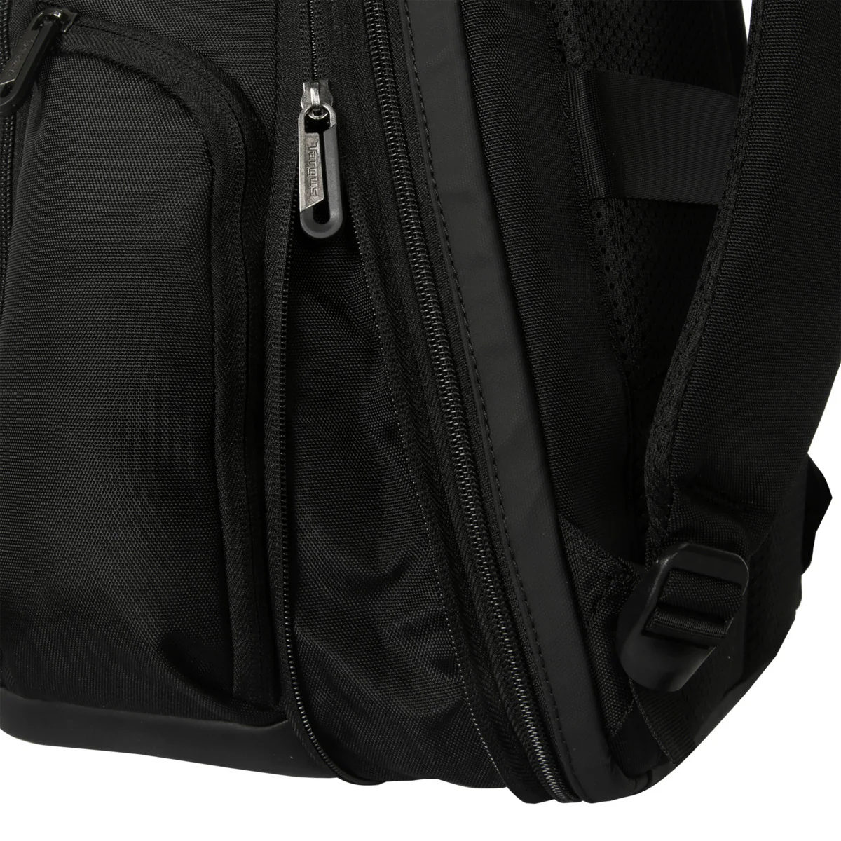 15-17” Voyager EXP Travel Backpack - Image 14